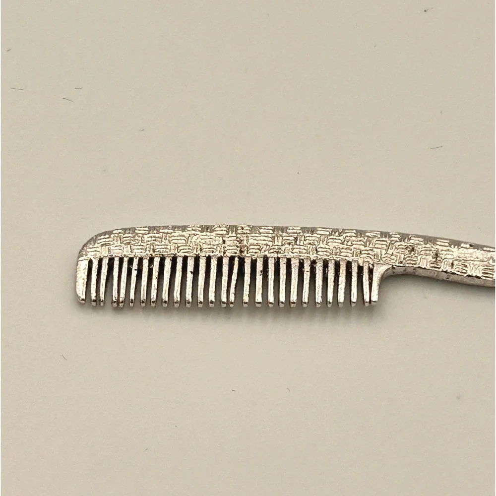 Vintage Silver Tone Basketweave Mustache Comb with  Sleeve Case